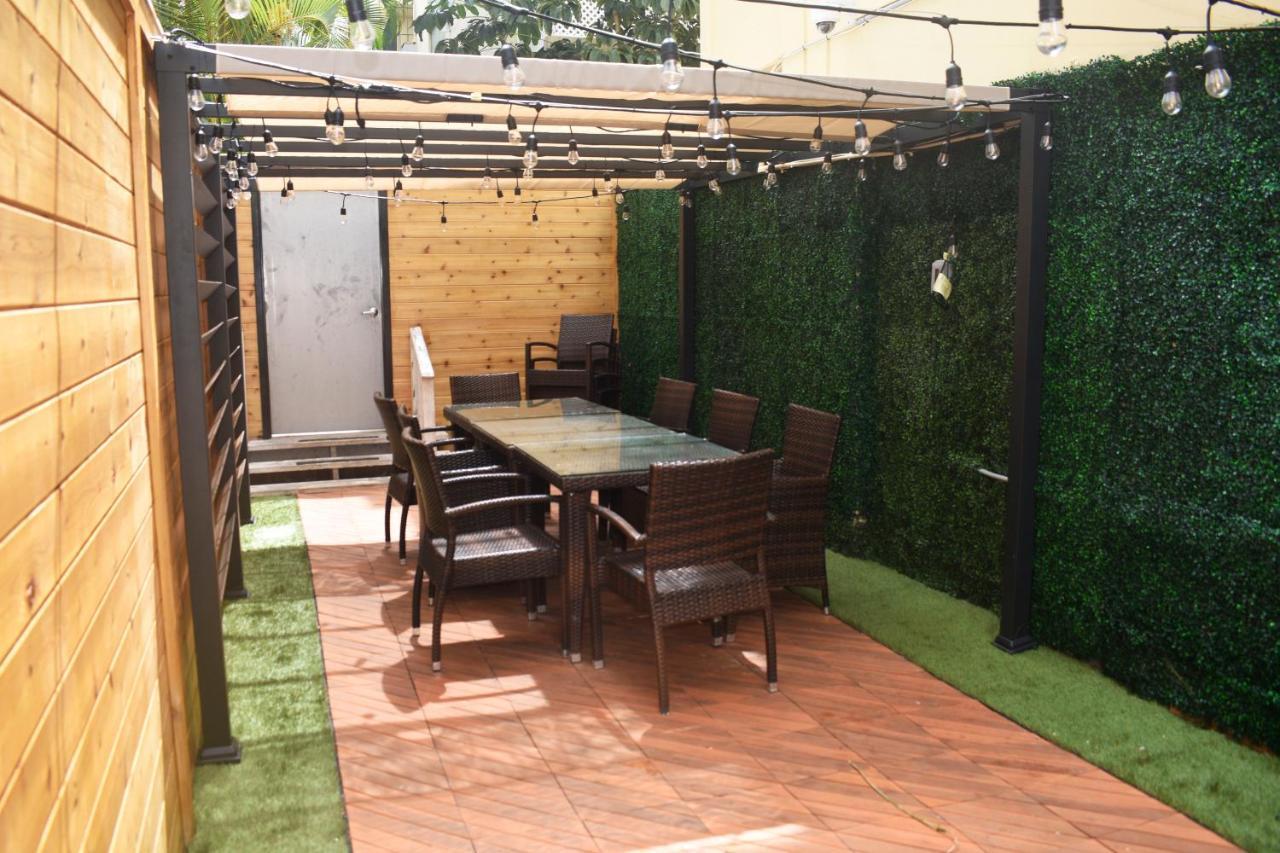 Waikiki Beachside Hostel Honolulu Kültér fotó