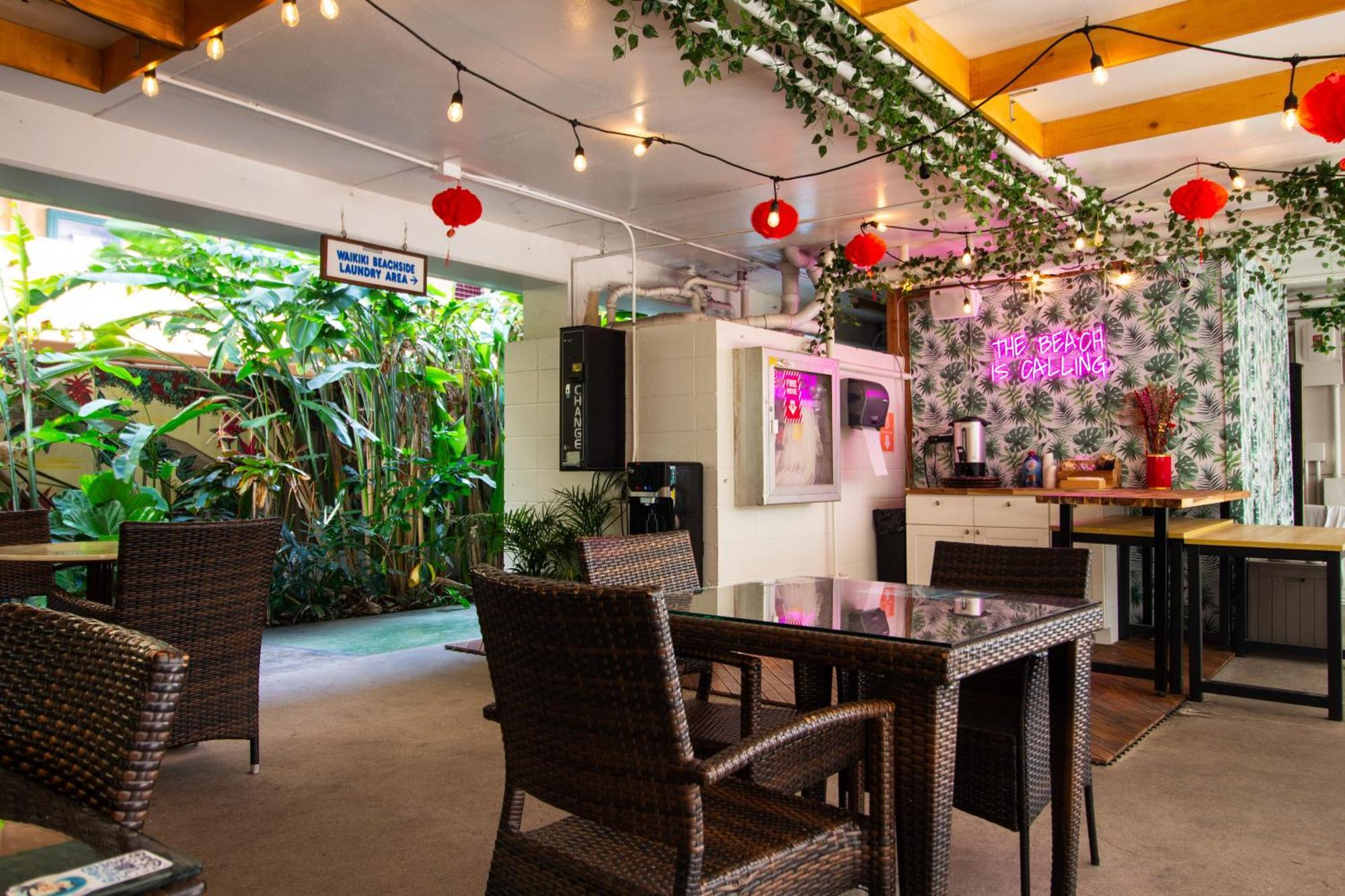 Waikiki Beachside Hostel Honolulu Kültér fotó